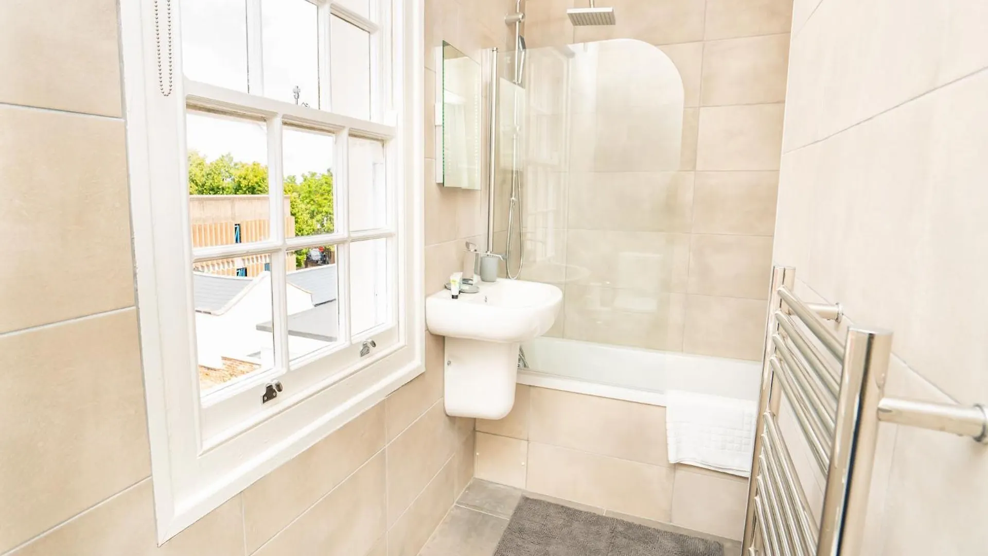 Apartamento The Residence By Guestz Cheltenham Reino Unido