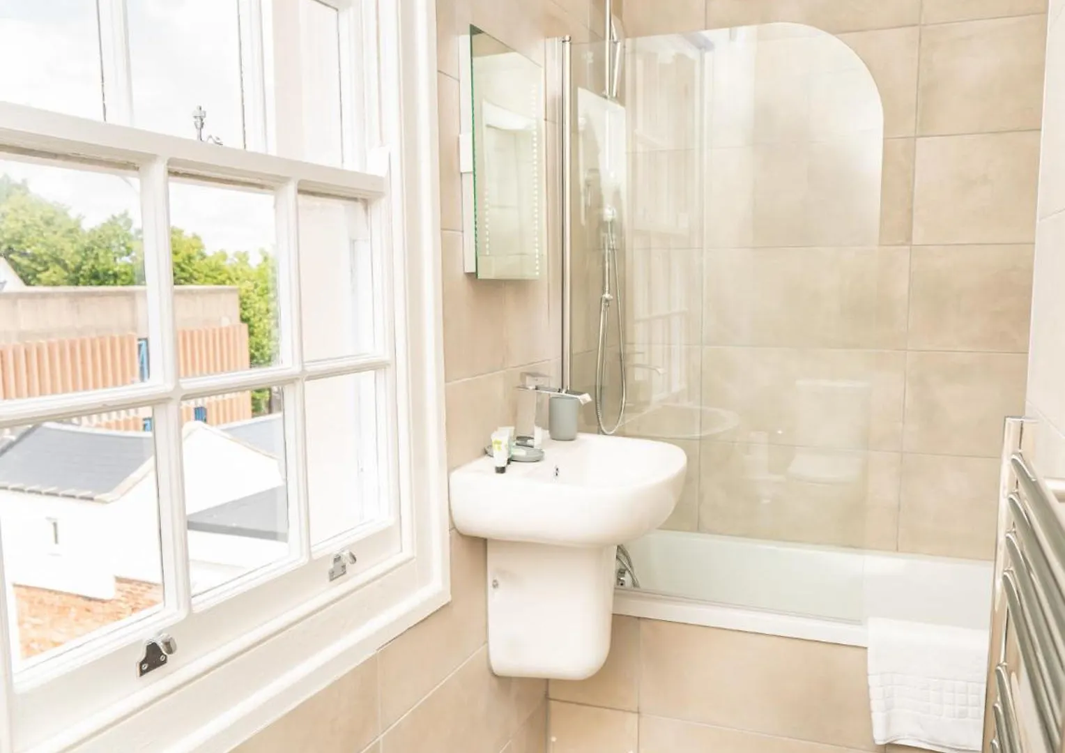 The Residence By Guestz Cheltenham