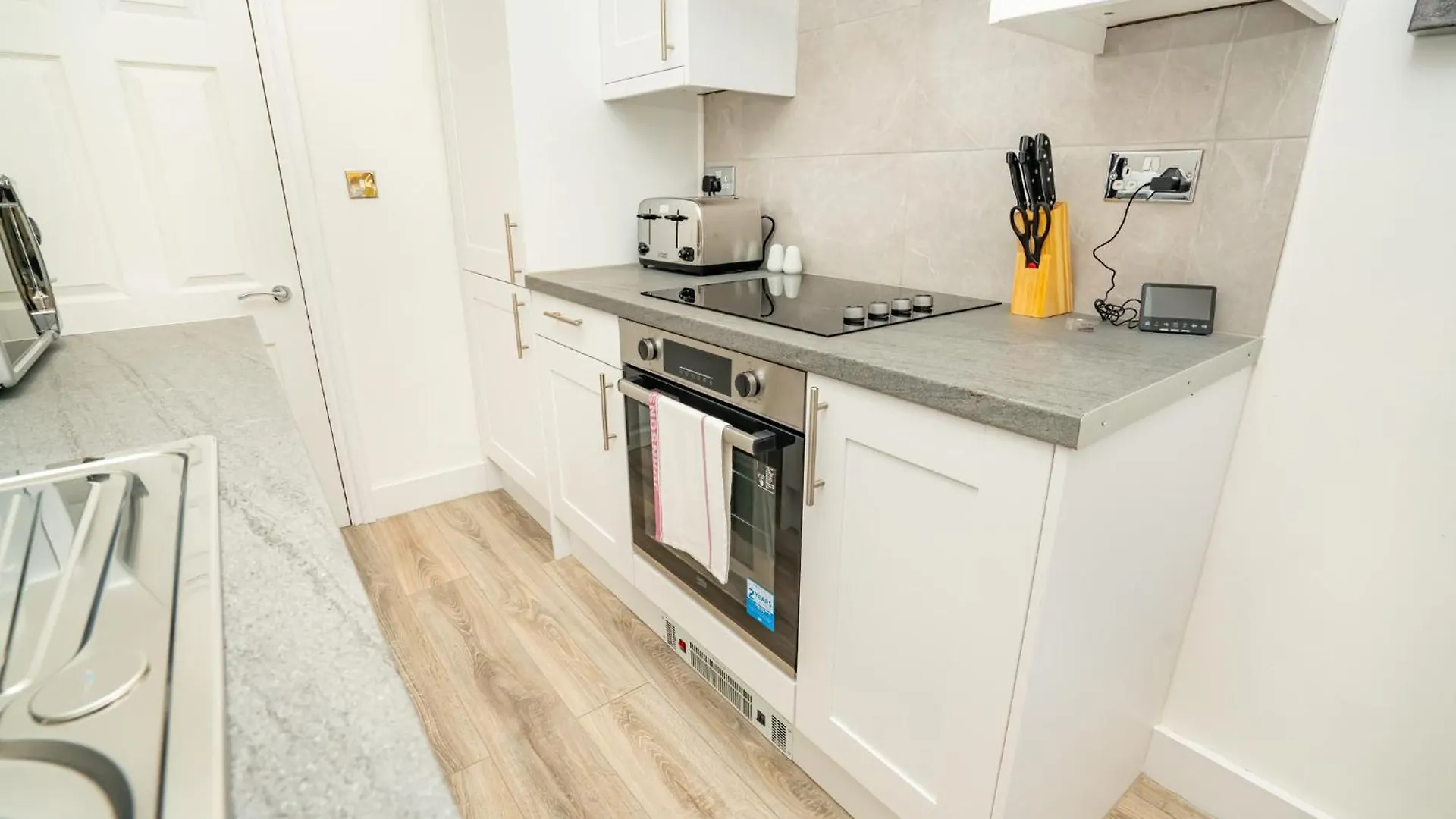 The Residence By Guestz Cheltenham Reino Unido