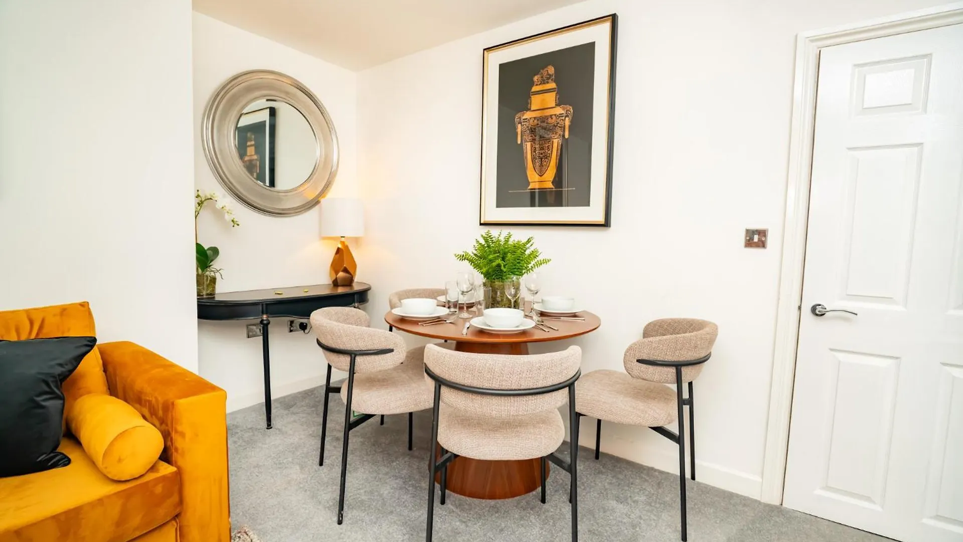 The Residence By Guestz Cheltenham Reino Unido