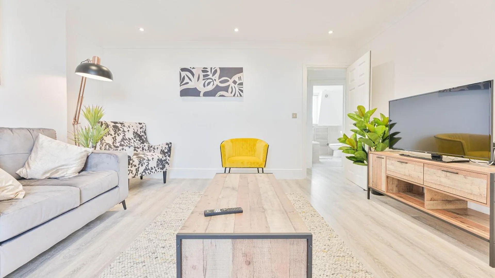 The Residence By Guestz Cheltenham 0*,